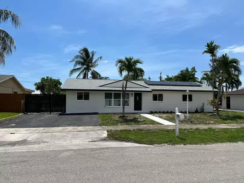 502 S 13th Ct, Lantana, FL 33462