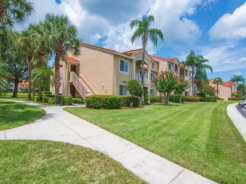 1570 S 42nd Cir #201, Vero Beach, FL 32967