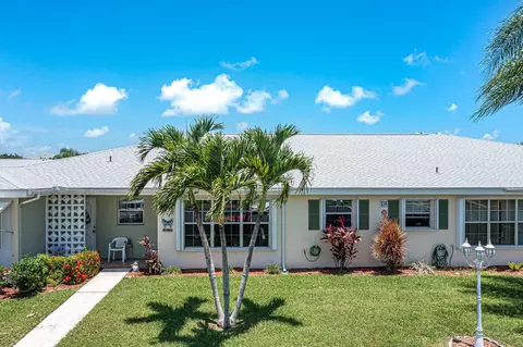 214 Manatee Ln #B, Fort Pierce, FL 34950