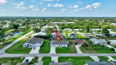 381 SW Butler Ave, Port Saint Lucie, FL 34983