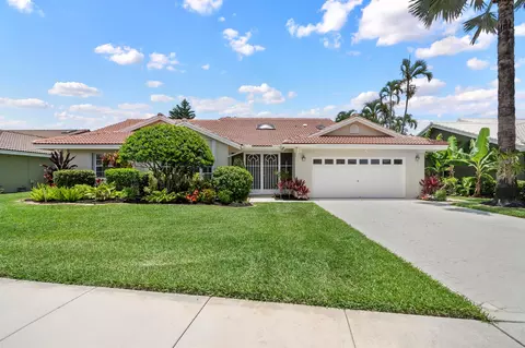 6222 Golf Villas Dr, Boynton Beach, FL 33437
