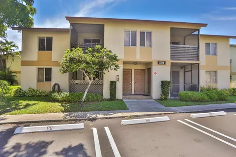 501 Gardens Dr #201, Pompano Beach, FL 33069