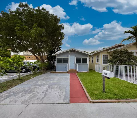 409 S M St, Lake Worth Beach, FL 33460