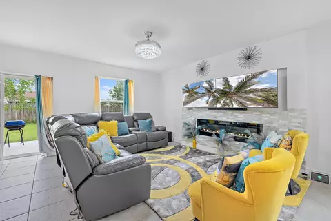 729 SW Haas Ave, Port Saint Lucie, FL 34953