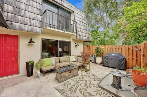 1720 Forest Lks #D, West Palm Beach, FL 33406