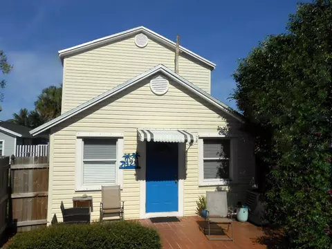 428 N J St, Lake Worth, FL 33460