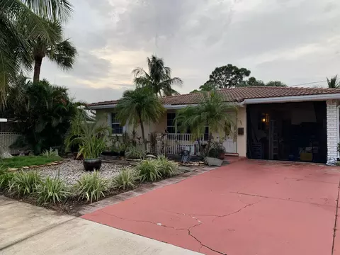 1609 N J Ter, Lake Worth Beach, FL 33460