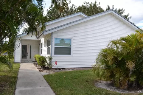 4541 Brook Dr, West Palm Beach, FL 33417