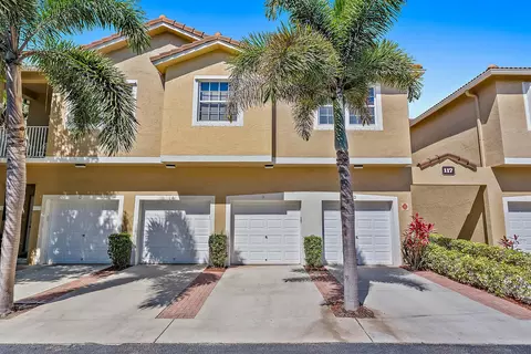 117 Lighthouse Cir #B, Tequesta, FL 33469