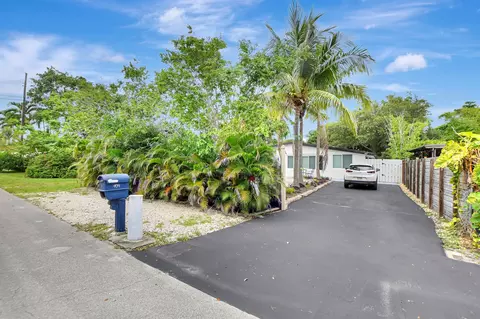 409 Manchester St, Boca Raton, FL 33487