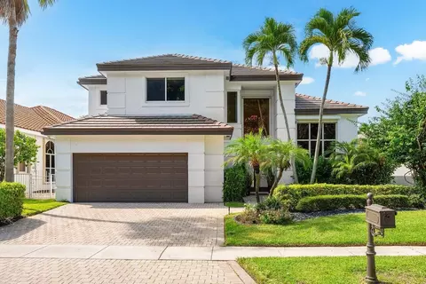 3817 Regency Cir S, Boca Raton, FL 33496