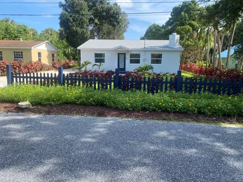 4504 Matanzas Ave, Fort Pierce, FL 34946