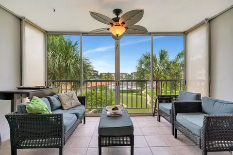 901 Gardenia Dr #378, Delray Beach, FL 33483