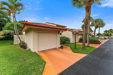 130 Palm Ave #6, Jupiter, FL 33477