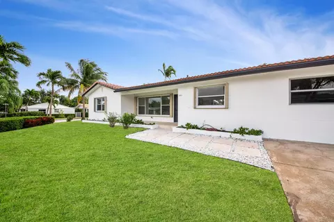 301 Wellesley Dr, Lake Worth Beach, FL 33460