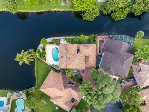 851 SW 87th Ter, Plantation, FL 33324