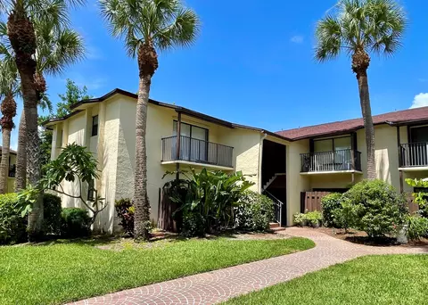 2050 Oleander Blvd #8208, Fort Pierce, FL 34950