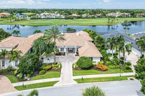 23 Saint James Dr, Palm Beach Gardens, FL 33418