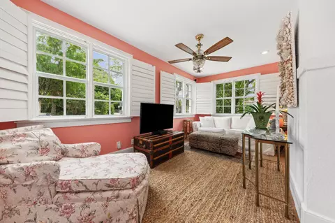 221 Westminster Rd, West Palm Beach, FL 33405