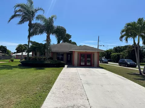 5753 SE Mercedes Ave, Stuart, FL 34997