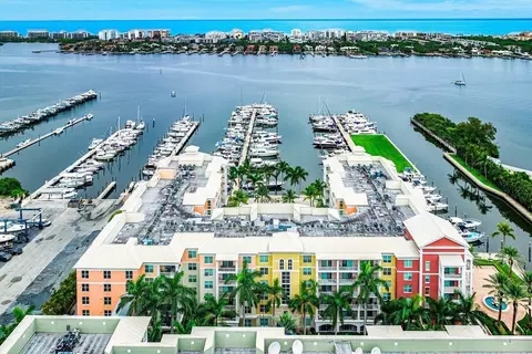 806 E Windward Way #303, Lantana, FL 33462