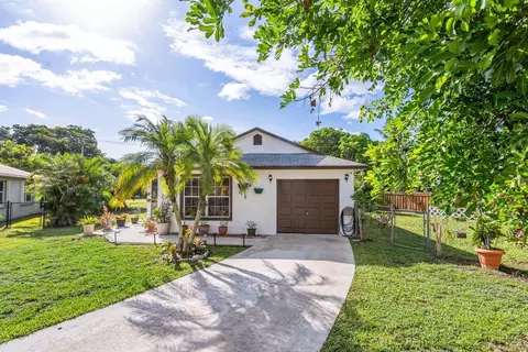 10064 Boynton Place Cir, Boynton Beach, FL 33437
