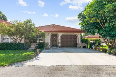 1452 SW 26th Ave #E, Boynton Beach, FL 33426