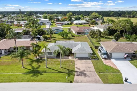 2471 SE Saphire Ter, Port Saint Lucie, FL 34952