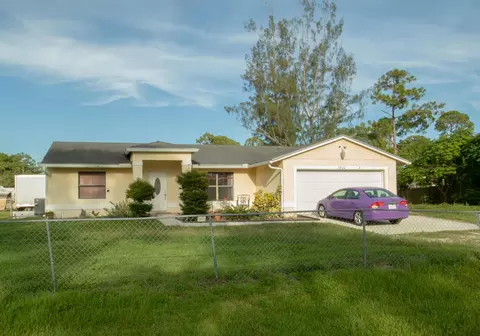 5920 Mango Blvd, The Acreage, FL 33411