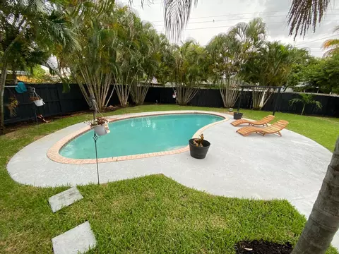 3501 NE 4th Ave E, Boca Raton, FL 33431
