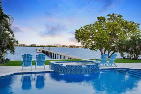 3 Lakeside Palms Ct, Lake Worth Beach, FL 33460