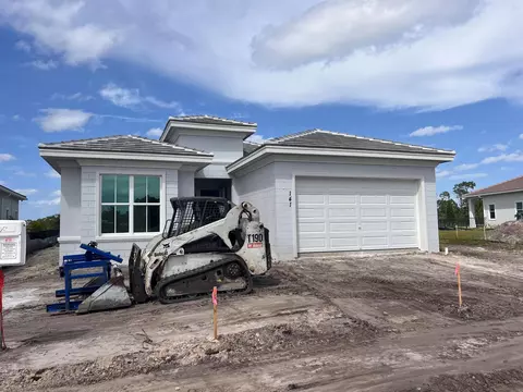 141 Calmo Cir, Port Saint Lucie, FL 34984