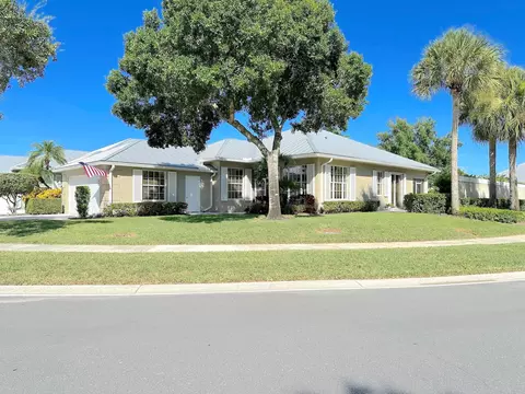 1910 SW York Ln, Palm City, FL 34990