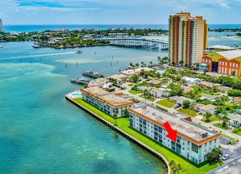 410 Wilma Cir #202, Riviera Beach, FL 33404