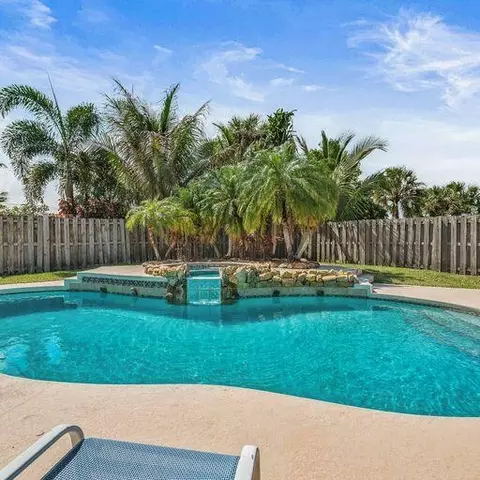 609 Tradewinds Ave, Fort Pierce, FL 34949