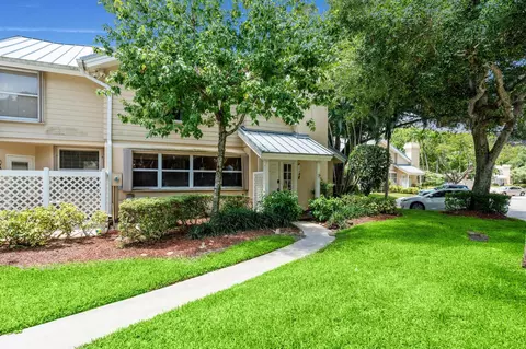 501 Andover Ct, Boynton Beach, FL 33436