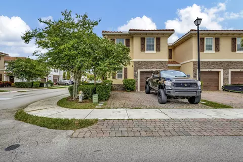 4344 Brewster Ln, West Palm Beach, FL 33417