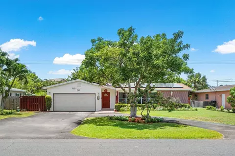 717 Lindell Blvd, Delray Beach, FL 33444