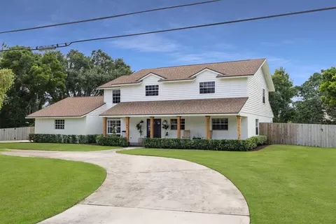 867 Whippoorwill Row, West Palm Beach, FL 33411