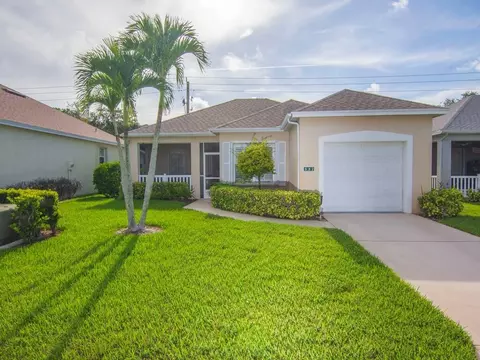 537 NW Portofino Ln, Port Saint Lucie, FL 34986