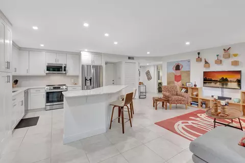 5630 Coach House Cir #C, Boca Raton, FL 33486