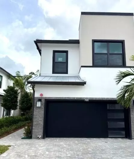 768 NW 82nd, Plantation, FL 33324
