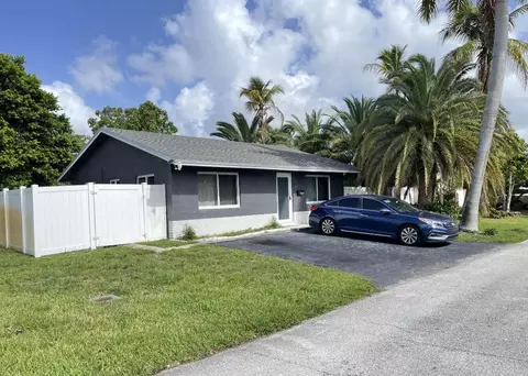 7609 NW 68th, Tamarac, FL 33321