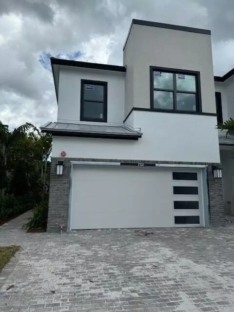 760 NW 82nd, Plantation, FL 33324