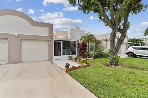 9034 Flynn Cir #5, Boca Raton, FL 33496