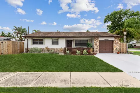 3460 SW 3rd St, Deerfield Beach, FL 33442