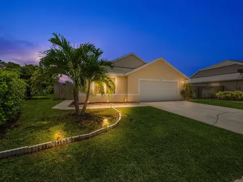 73 Heather Trace Dr, Boynton Beach, FL 33436