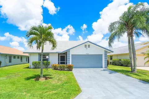 5423 Crystal Anne Dr, West Palm Beach, FL 33417