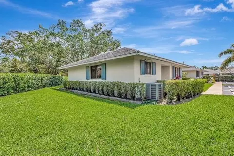 109 Club Dr #109, Palm Beach Gardens, FL 33418