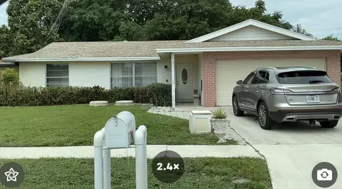 4313 Heath Cir S, West Palm Beach, FL 33407